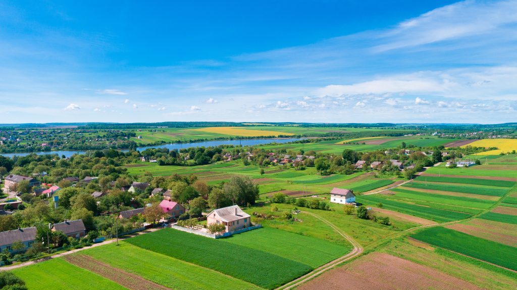 Wycena działki - co wpływa na wartość gruntu?